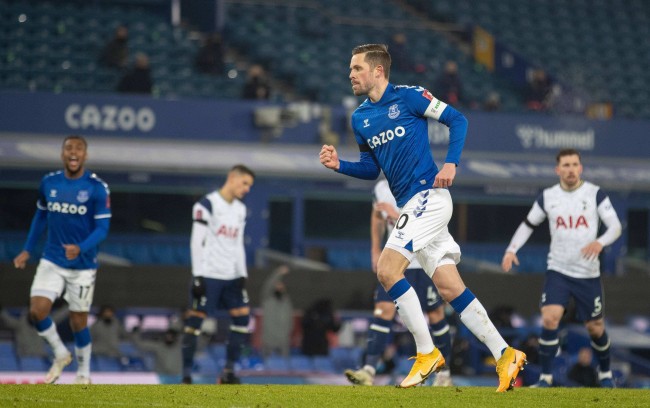 他的速度和 他的速度和